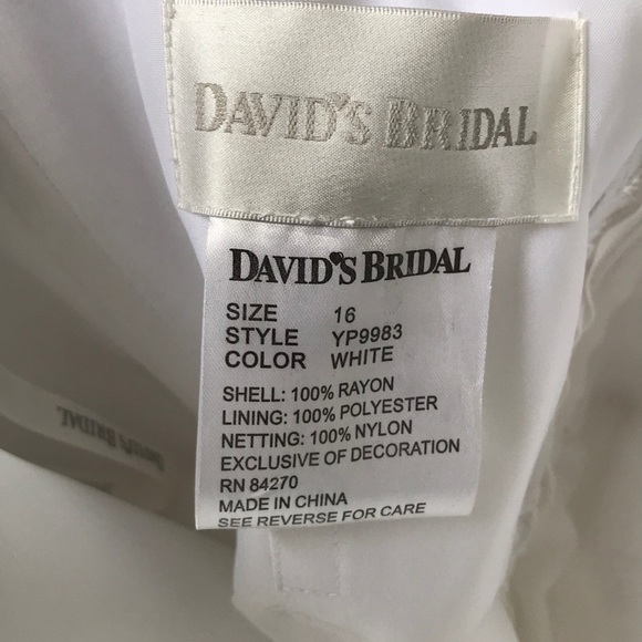 Contemporary A-line wedding dress - Picture 7 of 7